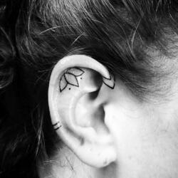 90 Tatuajes en la Oreja Alucinantes 8 1742548205