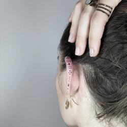 90 Tatuajes en la Oreja Alucinantes 19 358449926