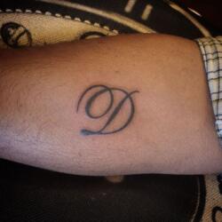 90 Tatuajes Con Iniciales de Varias Tipografías 18 814888405