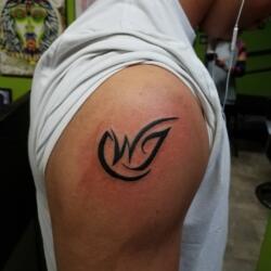 90 Tatuajes Con Iniciales de Varias Tipografías 27 4294387915