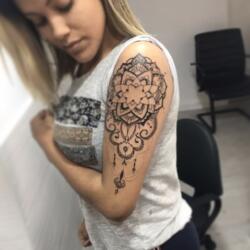 836437218