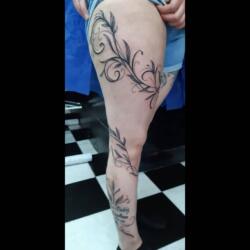 57 Tatuajes de Enredaderas Maravillosos 9 696119523