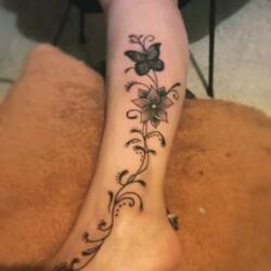 57 Tatuajes de Enredaderas Maravillosos 1 1218247298