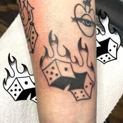 1389279635